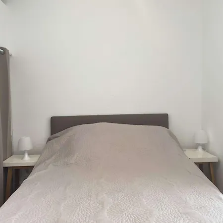 T1 Renove Avec Terrasse, Climatisation Et Wifi A - Fr-1-553-282 *