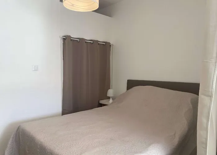 T1 Rénové Avec Terrasse, Climatisation Et Wifi à - Fr-1-553-282 Appartamento *